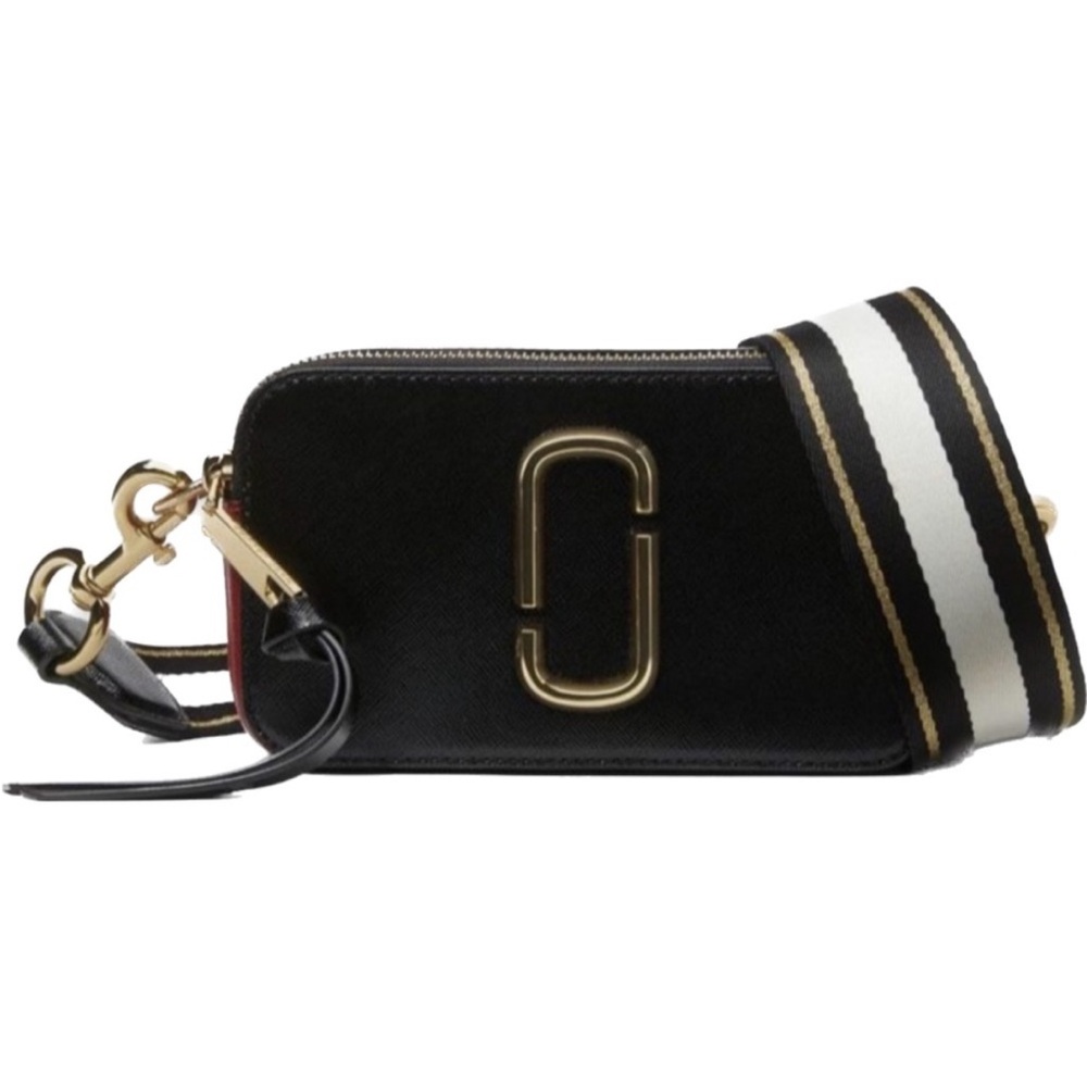 ♠️ ♥️ Marc Jacobs Black and Red Crossbody Bag Gold Accents. Wallet sold seperate - Picture 4 of 9